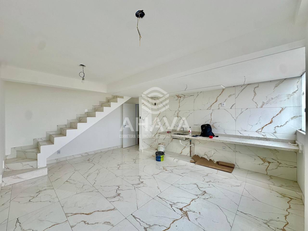 Cobertura à venda no Heliópolis: 