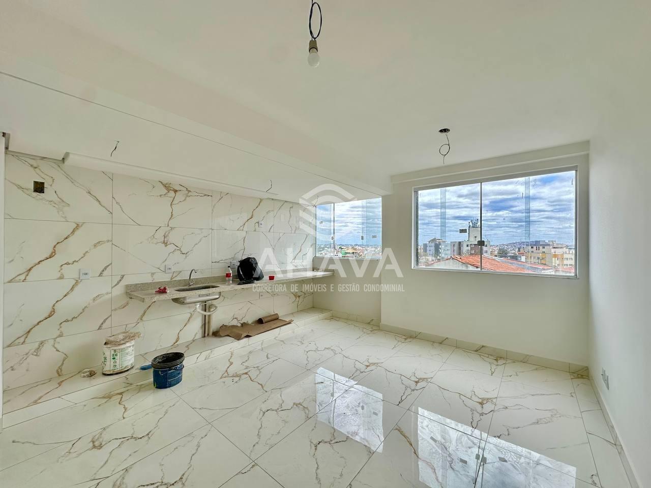 Cobertura à venda no Heliópolis: 