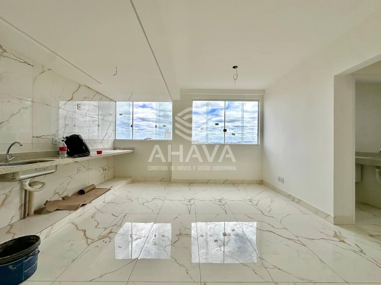 Cobertura à venda no Heliópolis: 