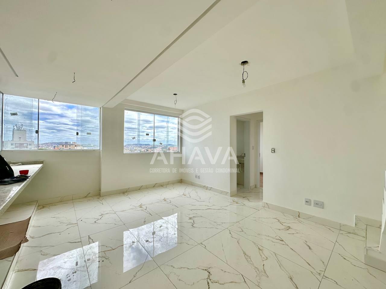 Cobertura à venda no Heliópolis: 