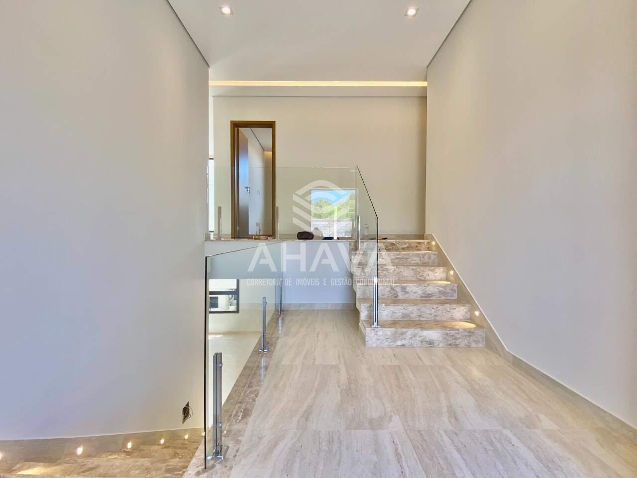 Casa em condomínio à venda no Gran Park: 