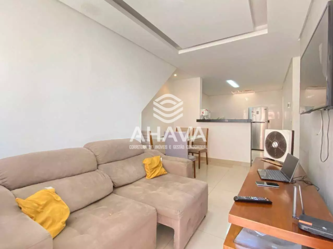 Casa geminada à venda no Candelária: 