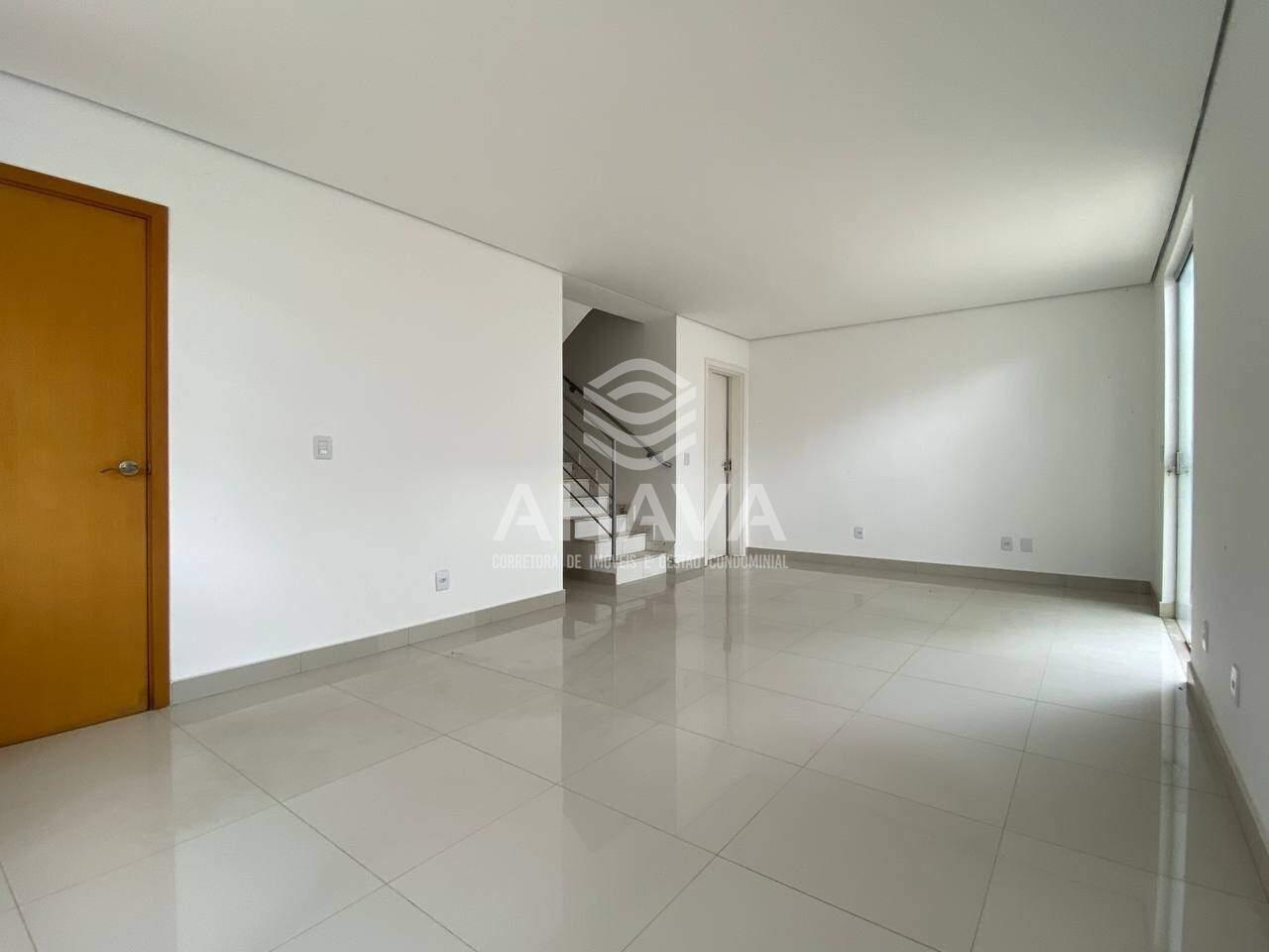 Casa em condomínio à venda no Santa Mônica: 