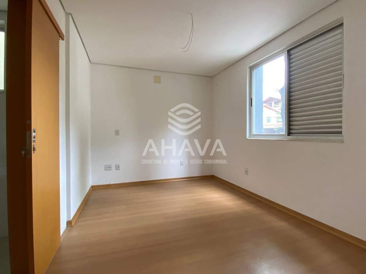 Apartamento à venda no Santa Mônica: 