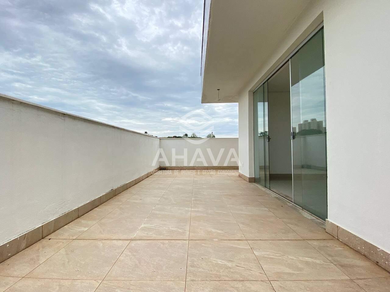 Cobertura à venda no Santa Mônica: 