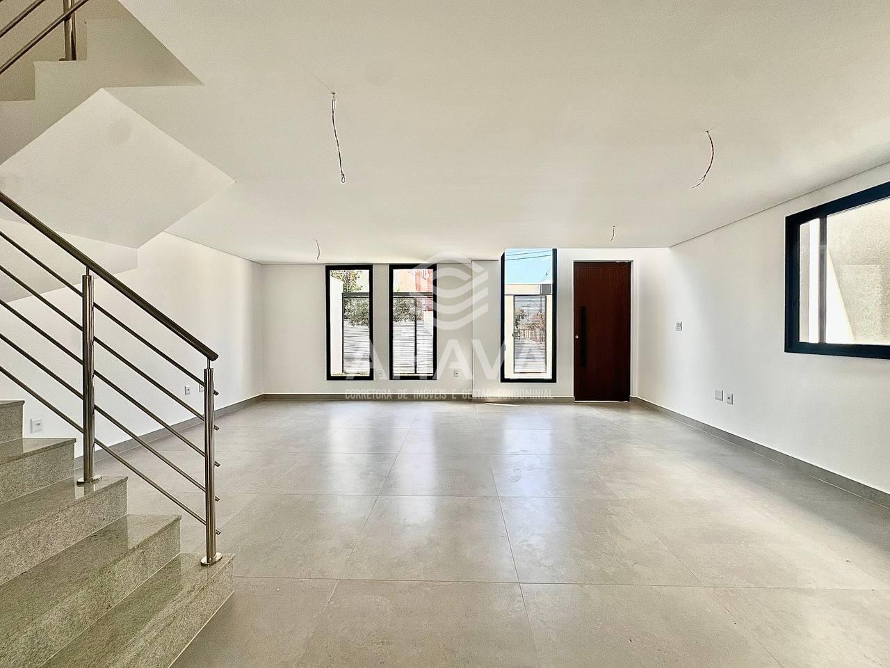 Casa à venda no Planalto: 