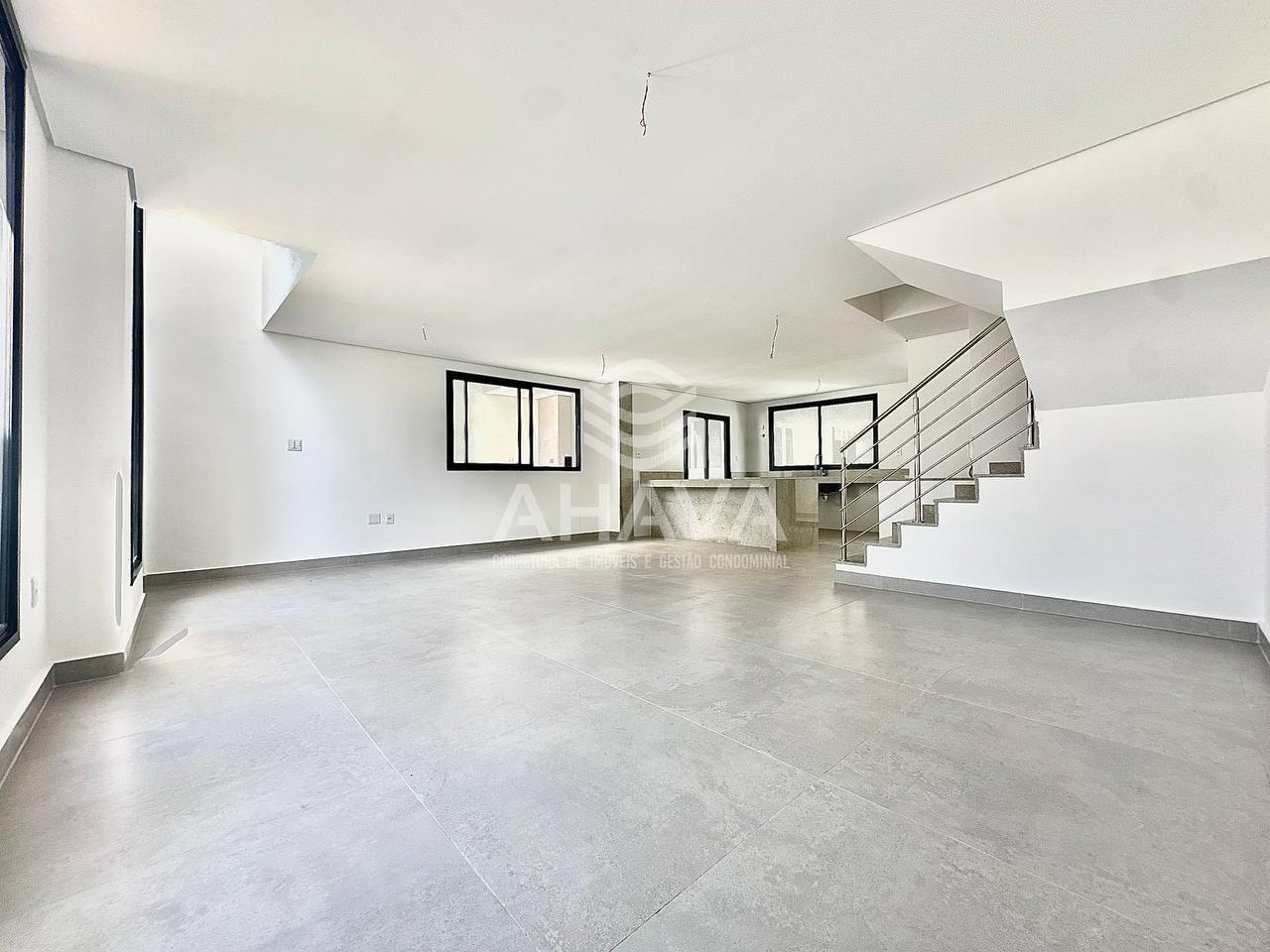 Casa à venda no Planalto: 