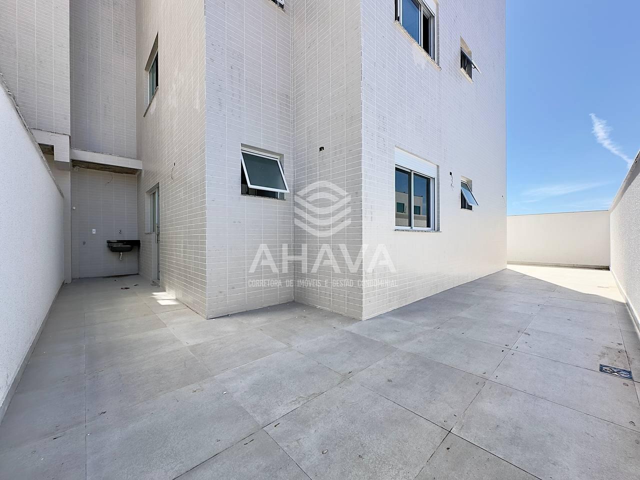 Apartamento com área privativa à venda no Itapoã: 