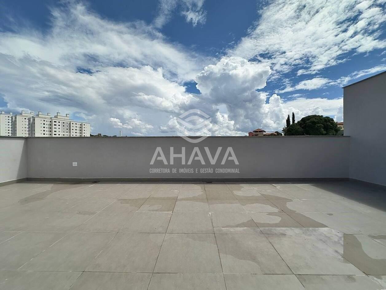 Cobertura à venda no Santa Mônica: 