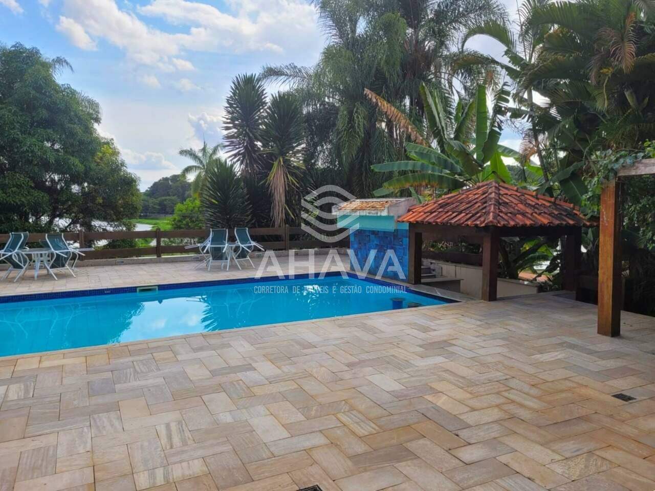 Casa à venda no Jardim Atlântico: 