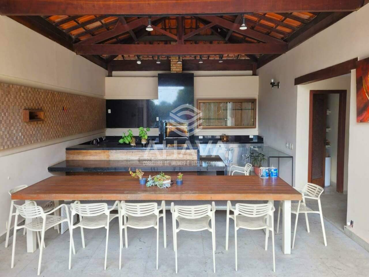 Casa à venda no Jardim Atlântico: 
