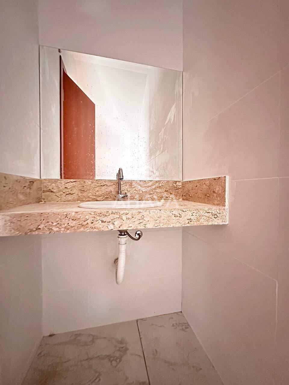 Casa à venda no Trevo: 