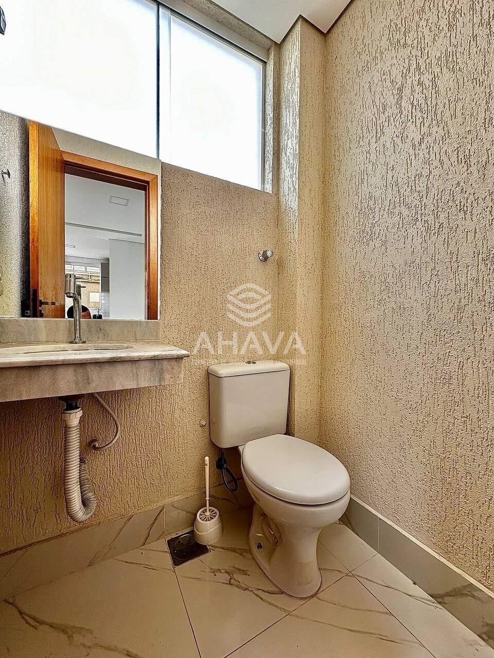 Casa em condomínio à venda no Itapoã: 