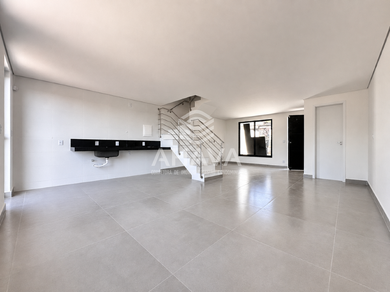 Casa geminada à venda no Santa Amélia: 