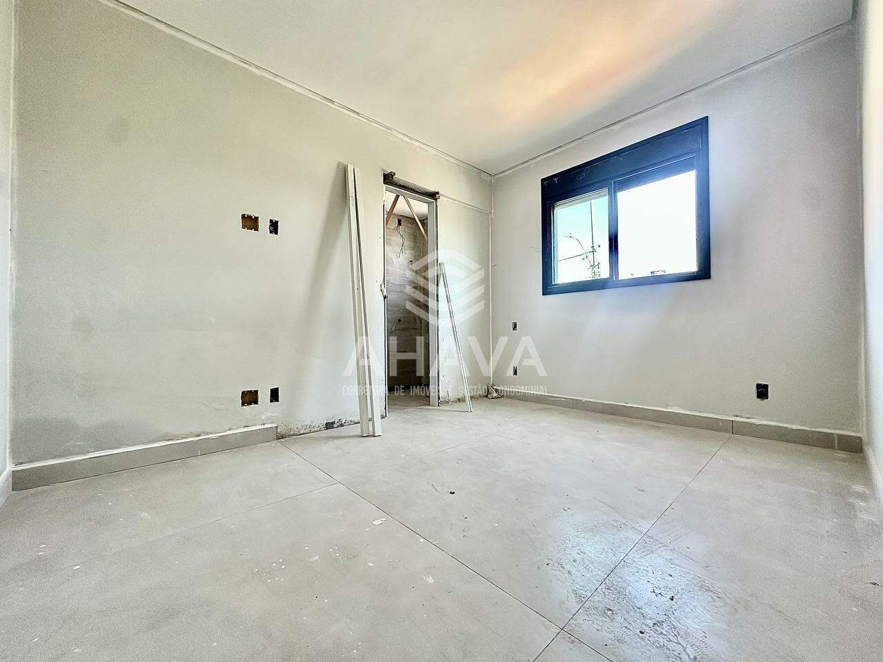 Apartamento à venda no Itapoã: 