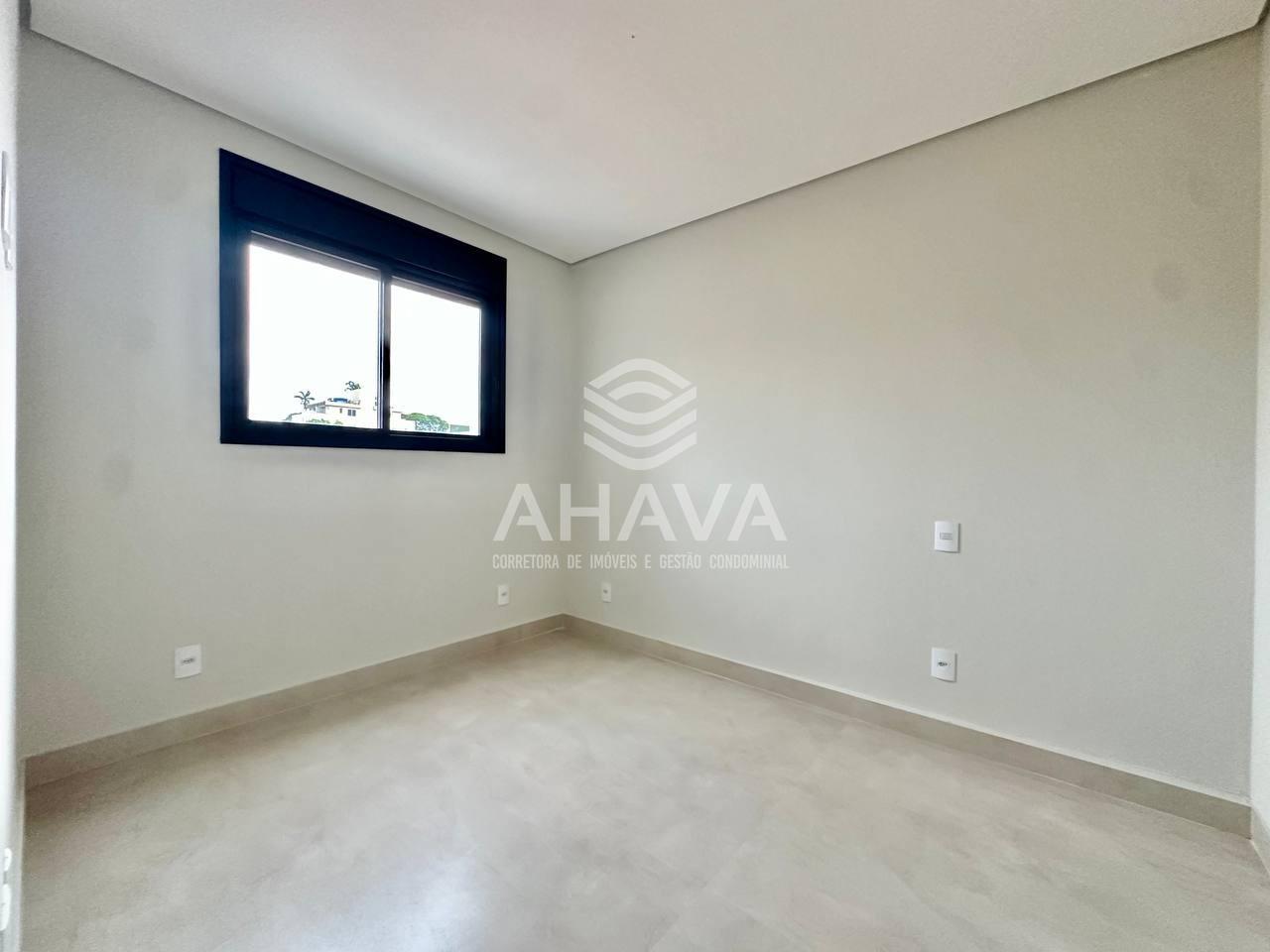 Cobertura à venda no Itapoã: 