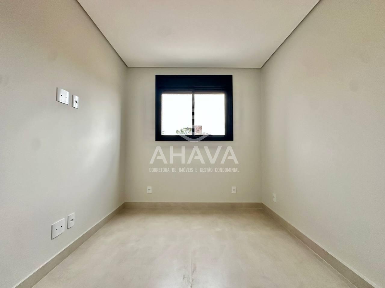 Cobertura à venda no Itapoã: 