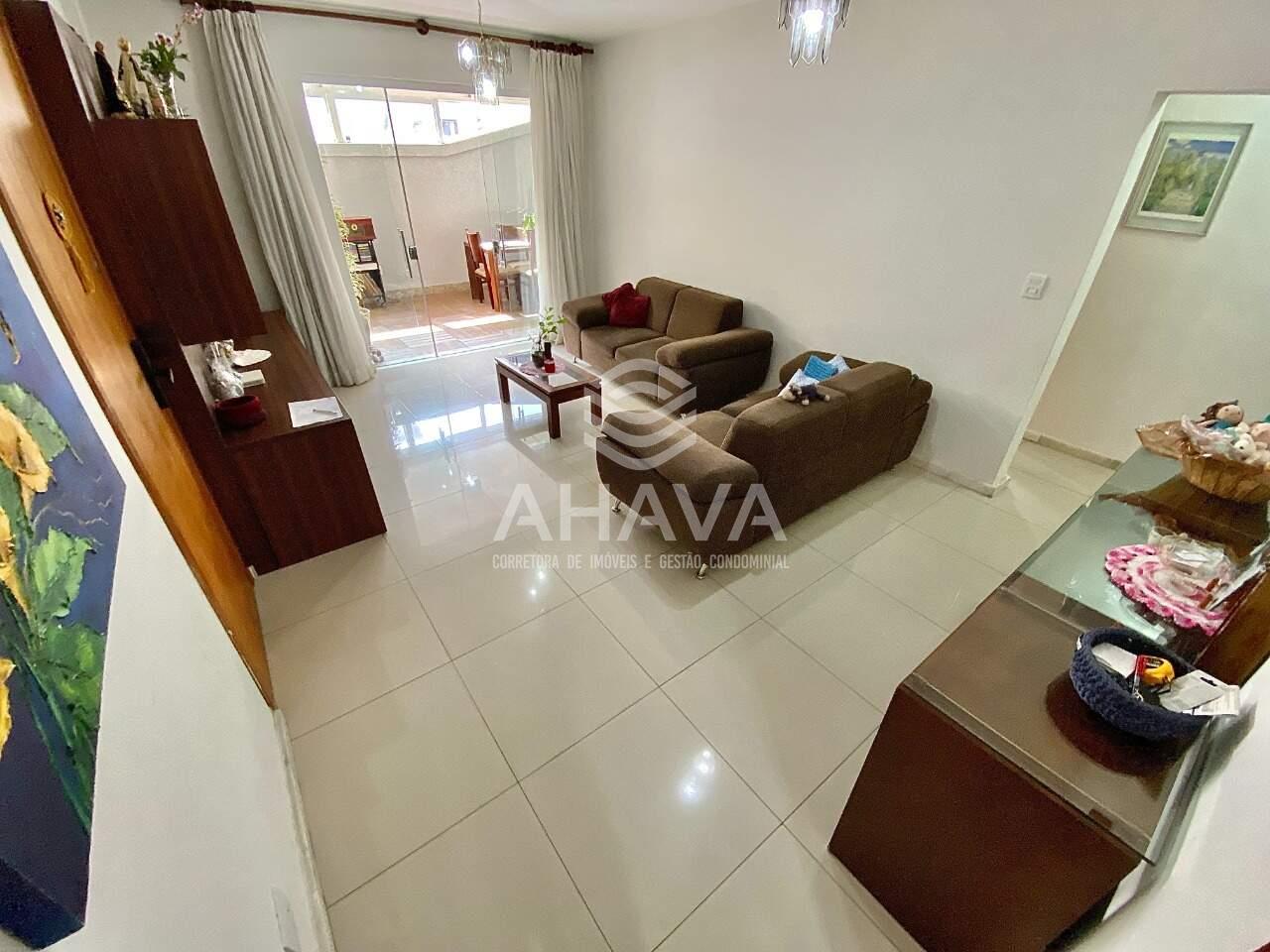 Apartamento com área privativa à venda no Itapoã: 