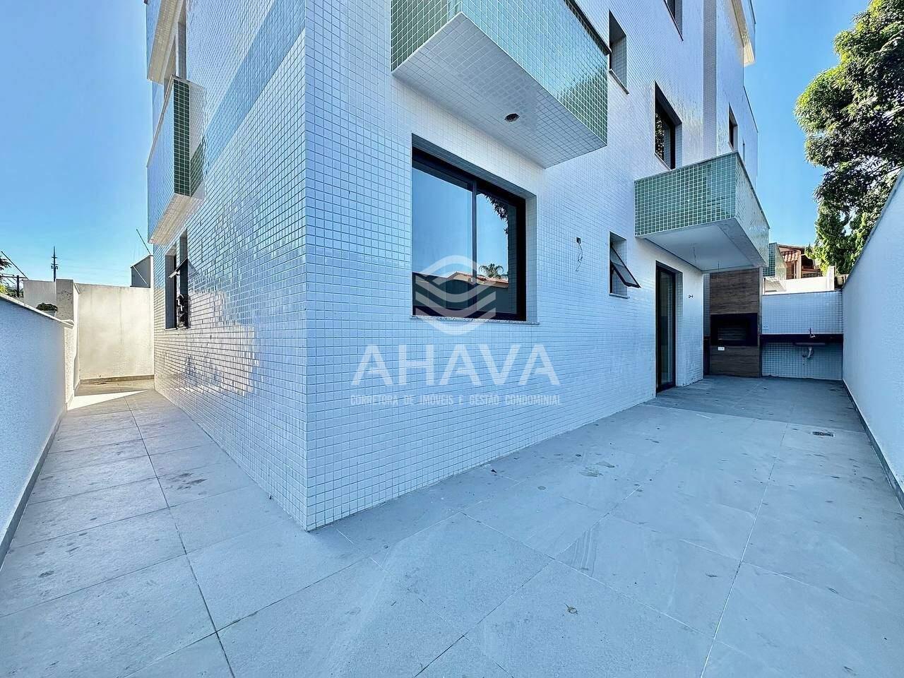 Apartamento com área privativa à venda no Itapoã: 