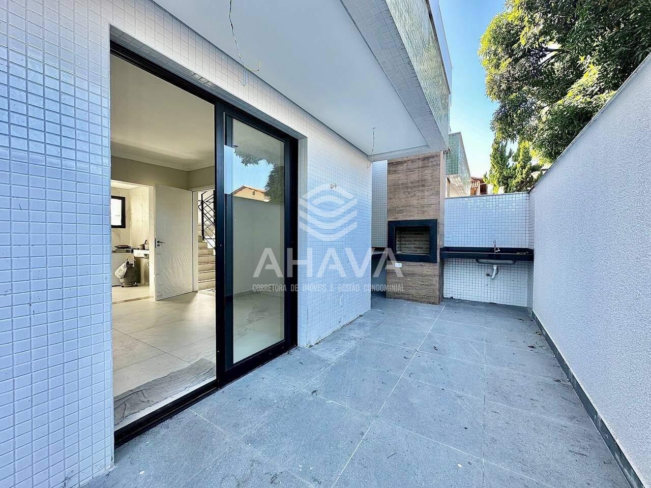 Apartamento com área privativa à venda no Itapoã: 