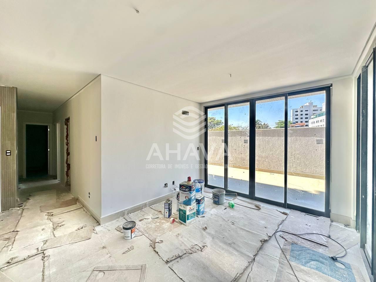 Apartamento com área privativa à venda no Liberdade: 