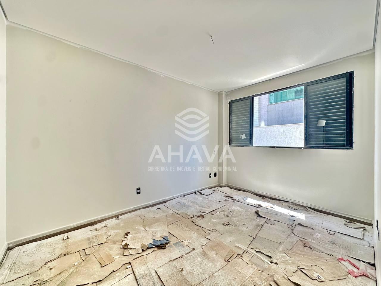 Apartamento com área privativa à venda no Liberdade: 