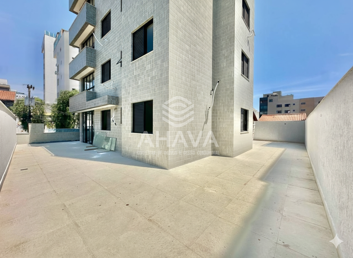 Apartamento com área privativa à venda no Liberdade: 