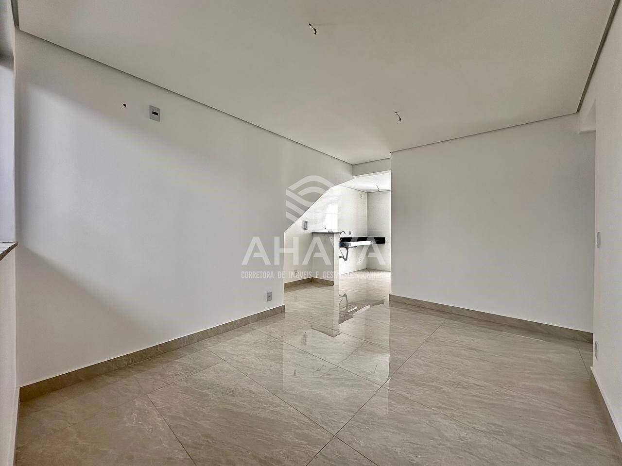 Apartamento com área privativa à venda no Copacabana: 