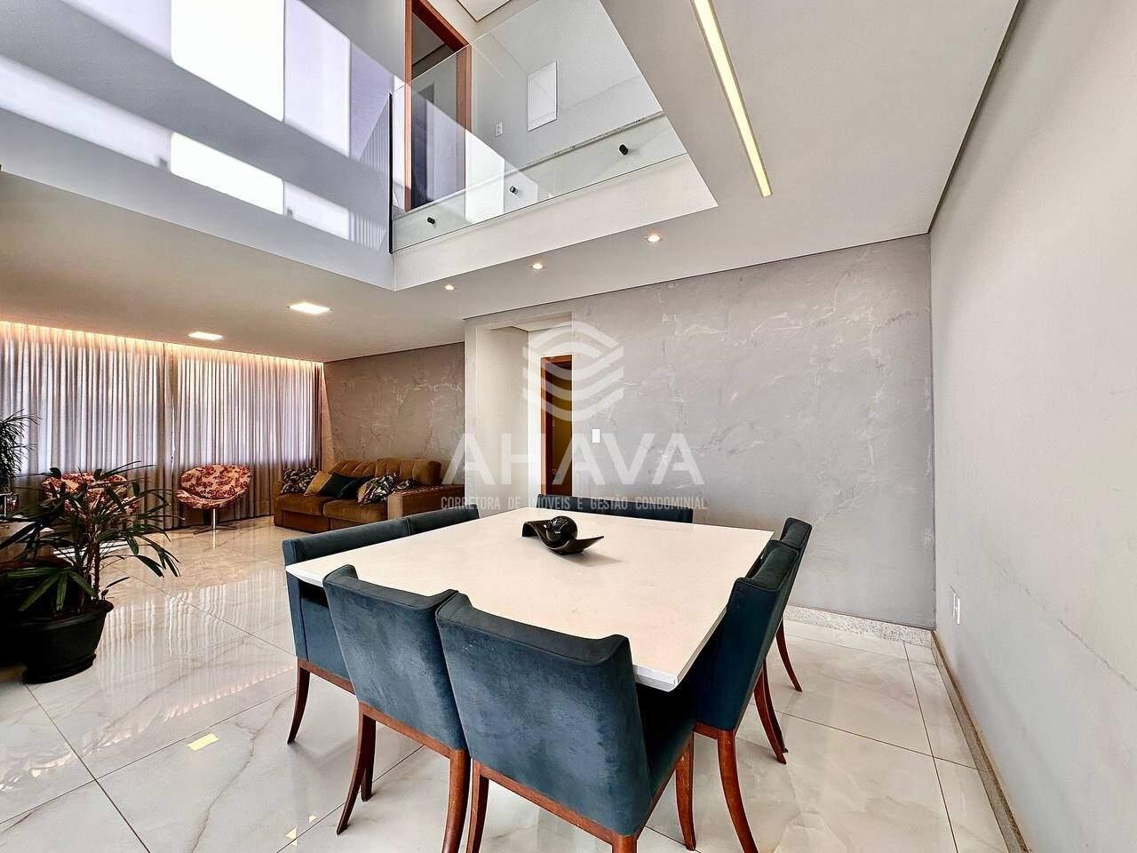 Casa em condomínio à venda no Gran Park: 