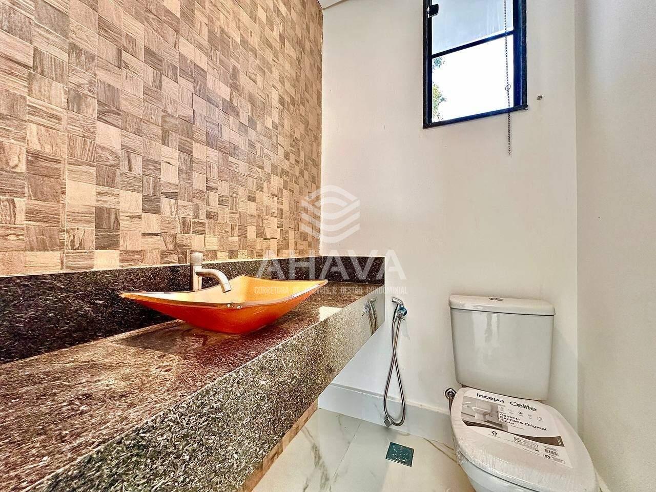 Casa geminada à venda no Santa Mônica: 