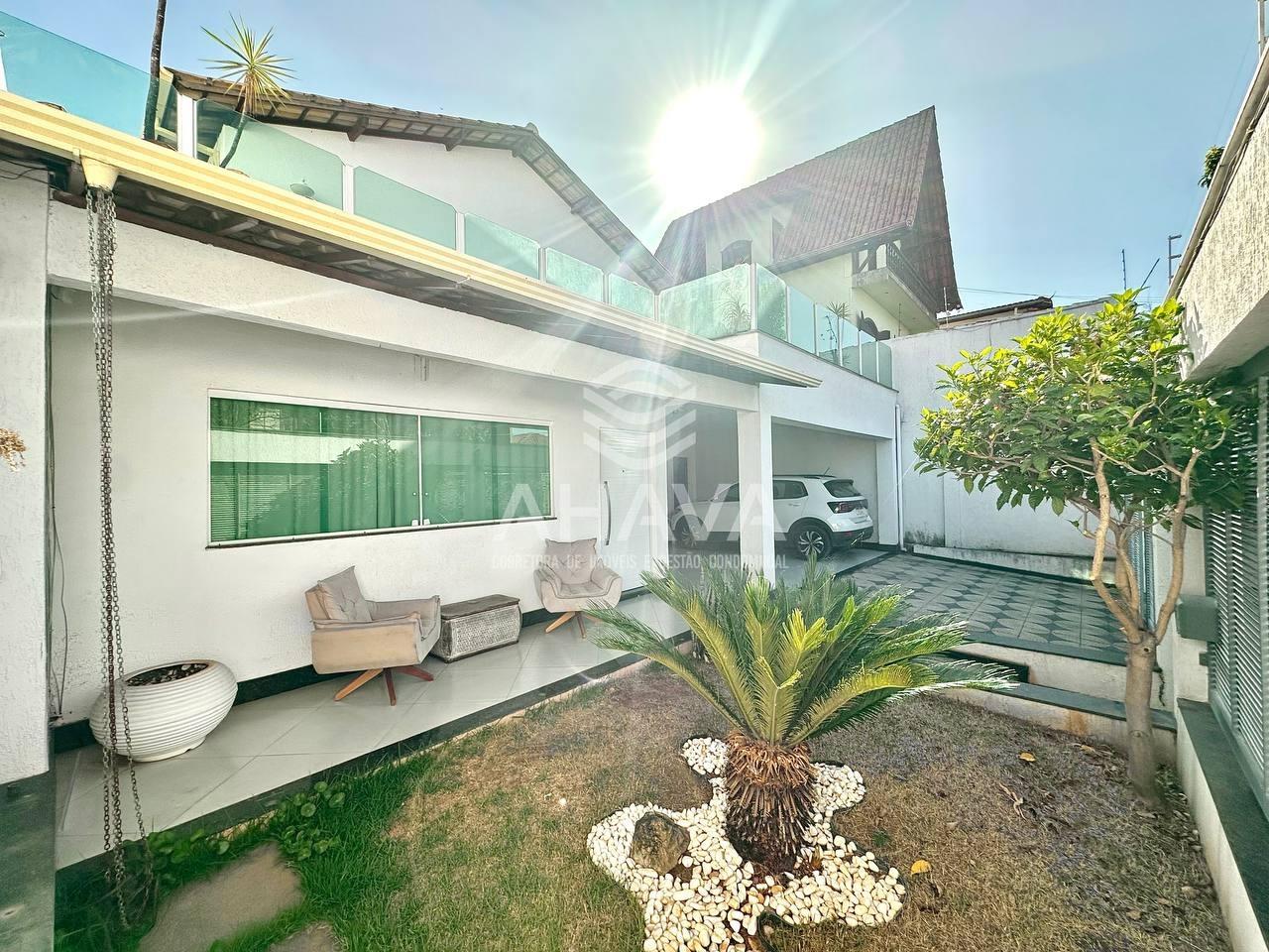 Casa à venda no Planalto: 