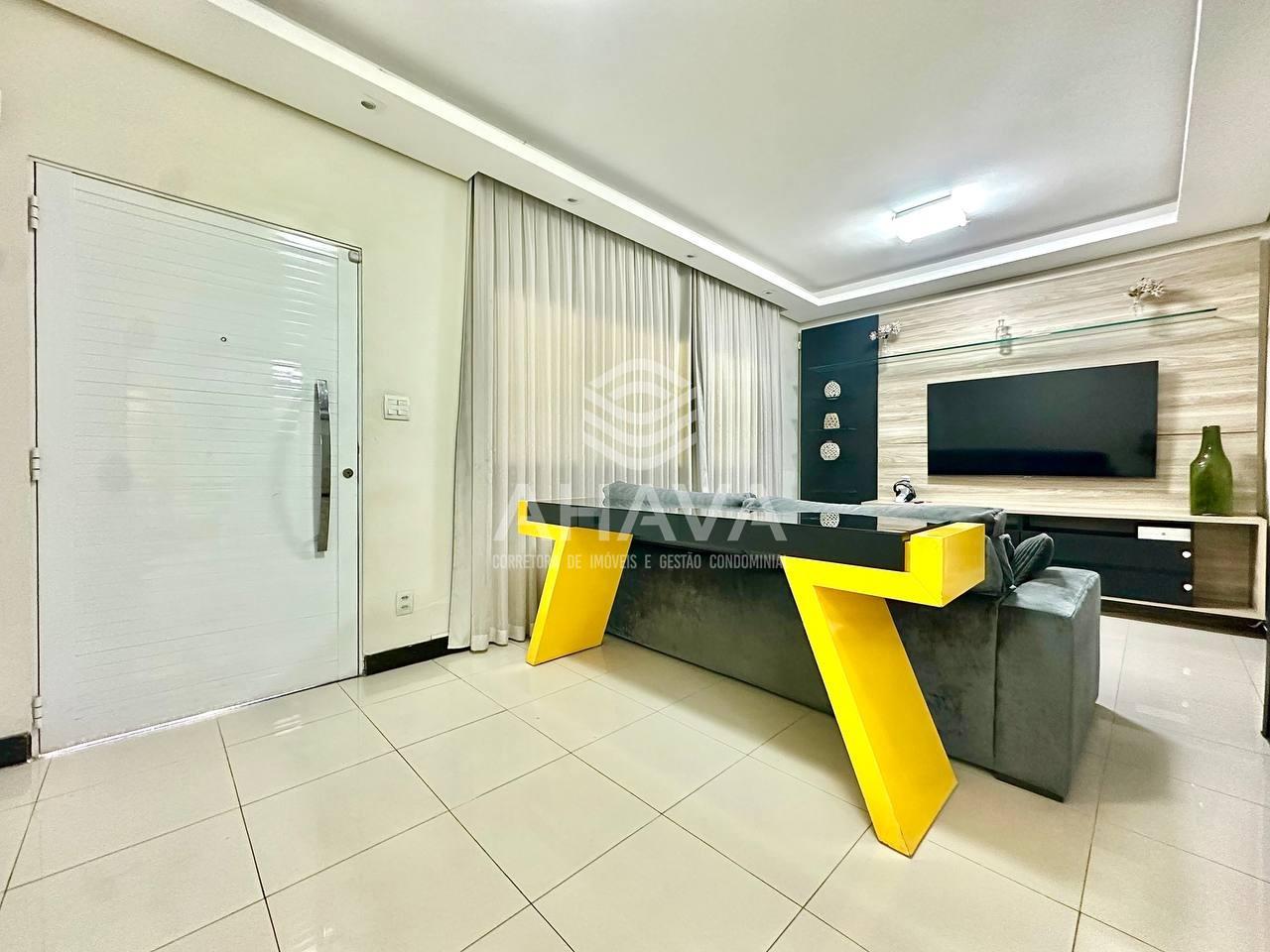 Casa à venda no Planalto: 