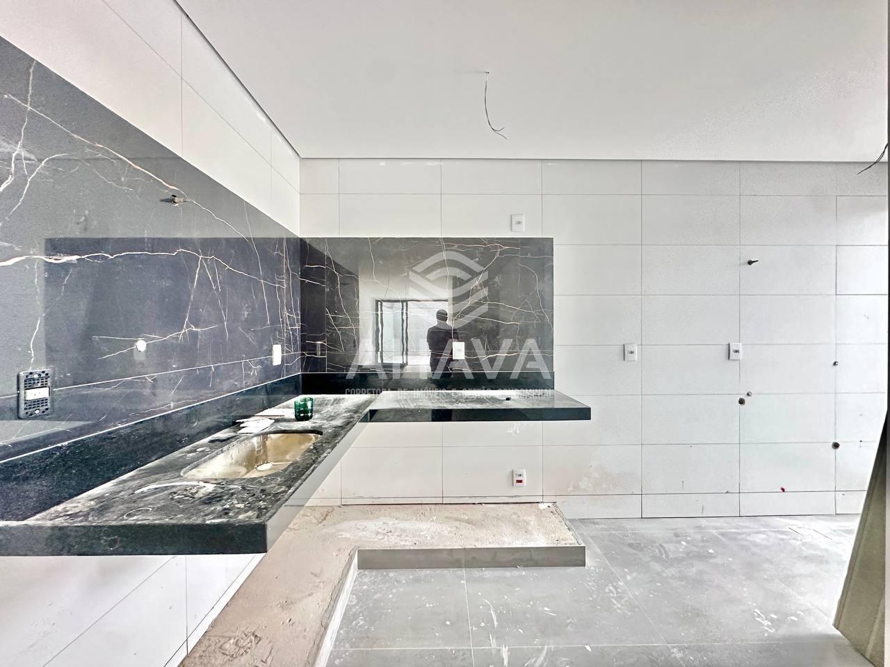 Apartamento com área privativa à venda no Santa Amélia: 