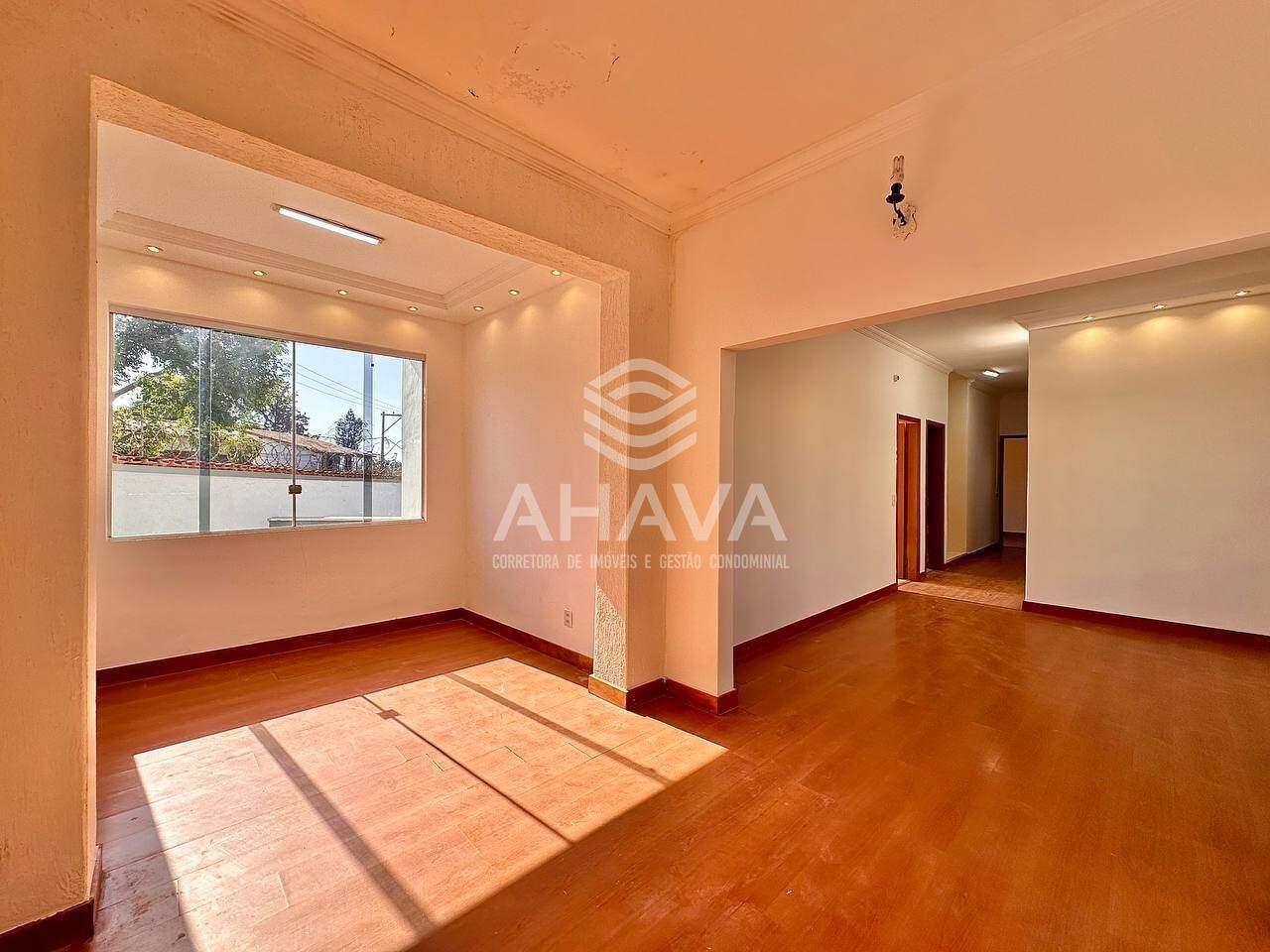 Casa à venda no Santa Rosa: 