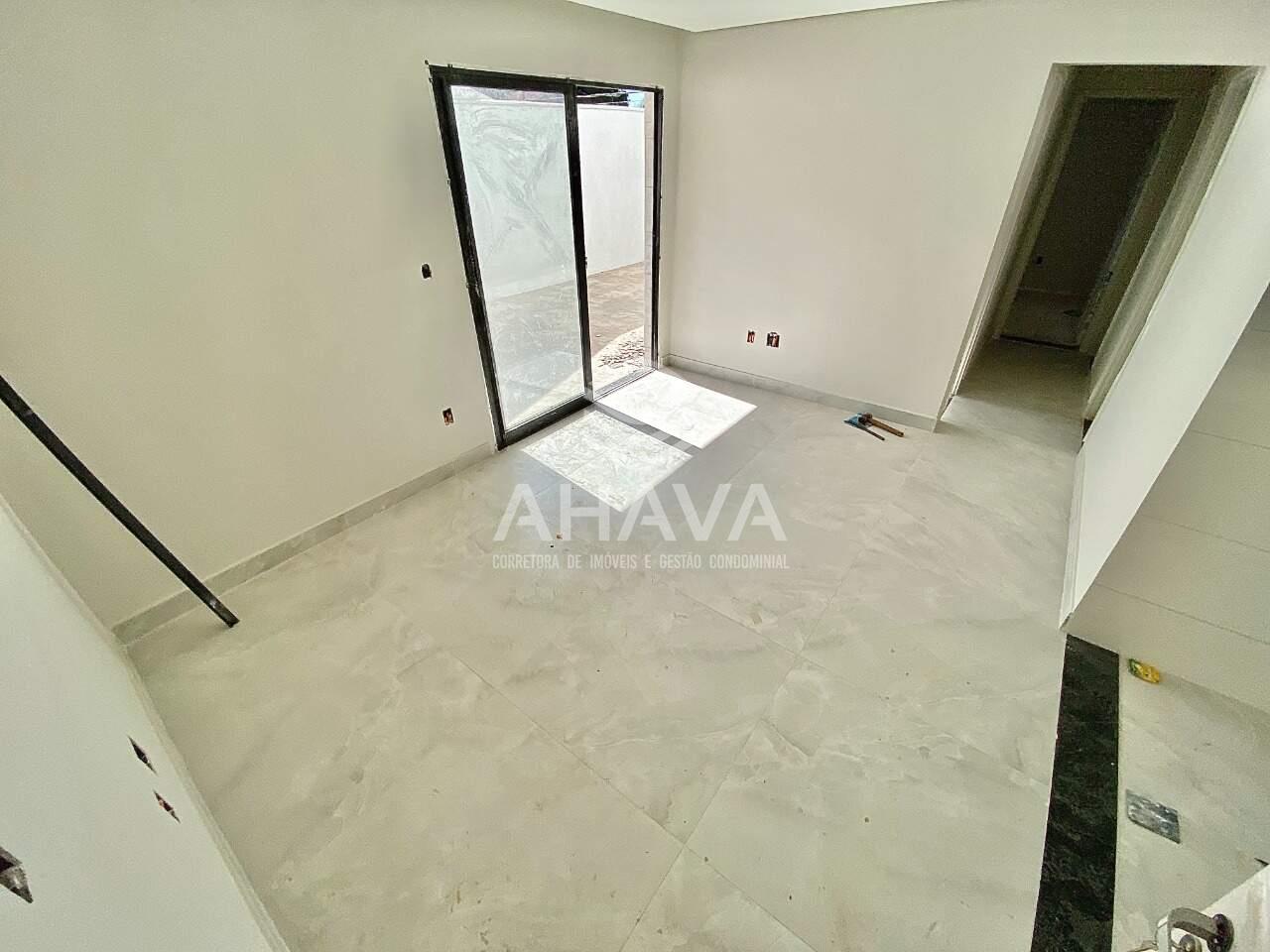 Apartamento com área privativa à venda no Itapoã: 