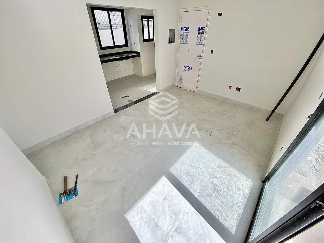 Apartamento com área privativa à venda no Itapoã: 