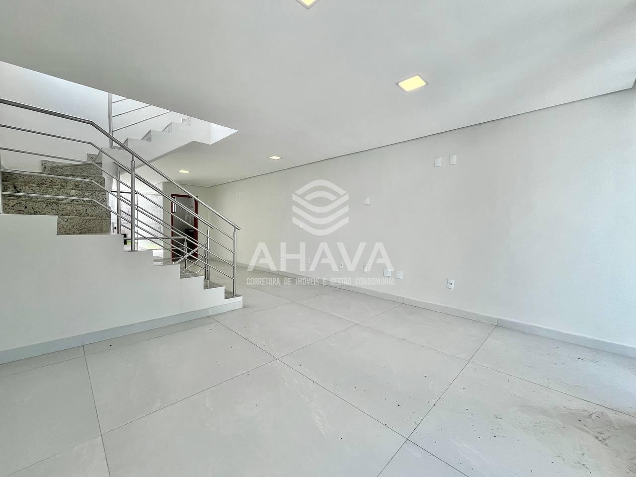 Casa geminada à venda no Planalto: 