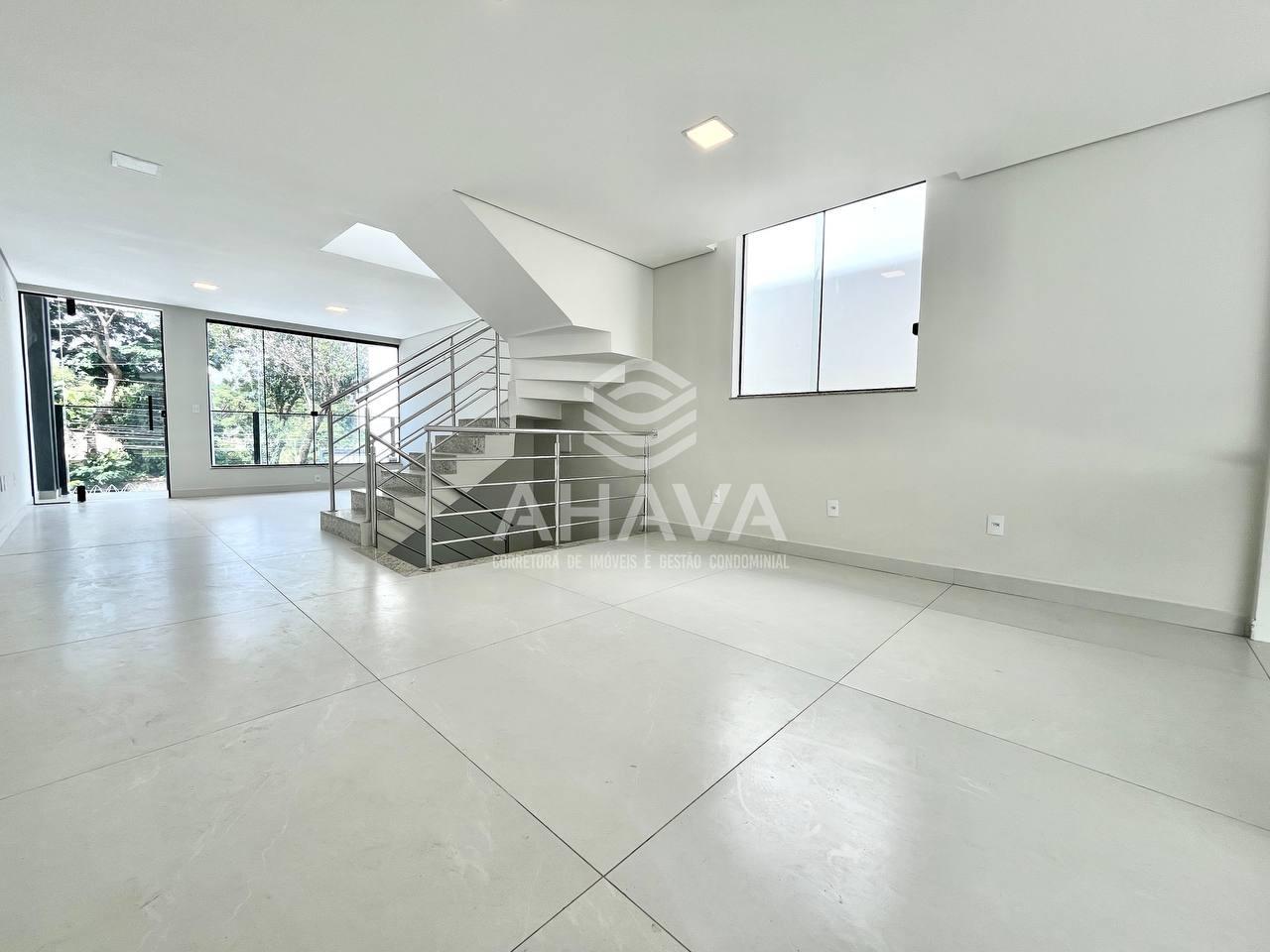 Casa geminada à venda no Planalto: 