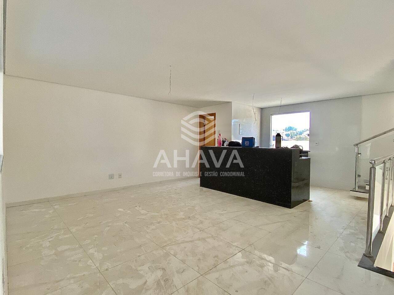 Casa geminada à venda no Santa Amélia: 