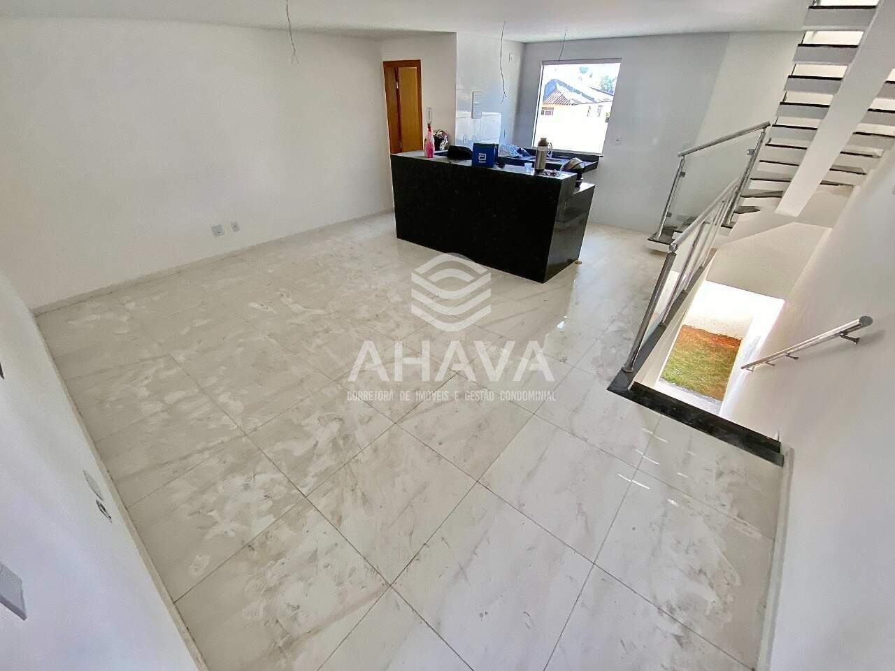 Casa geminada à venda no Santa Amélia: 