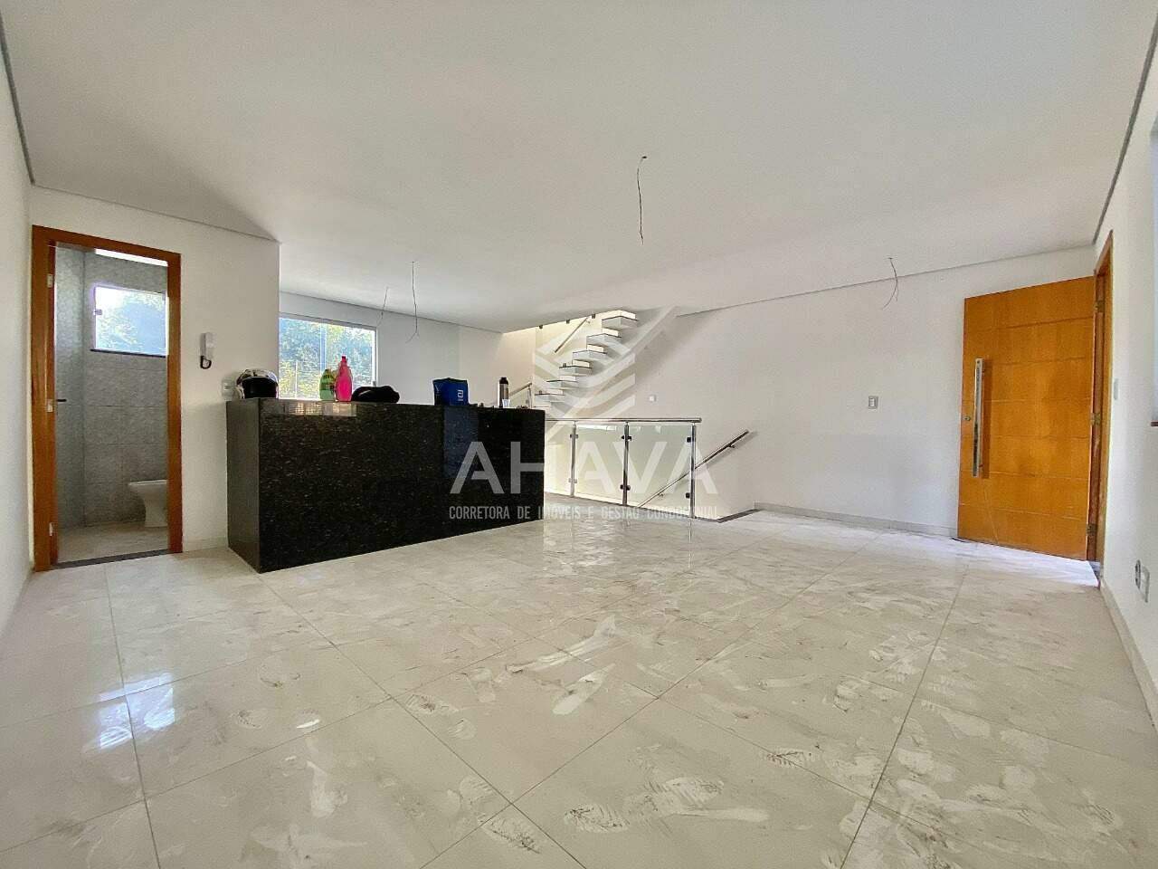 Casa geminada à venda no Santa Amélia: 