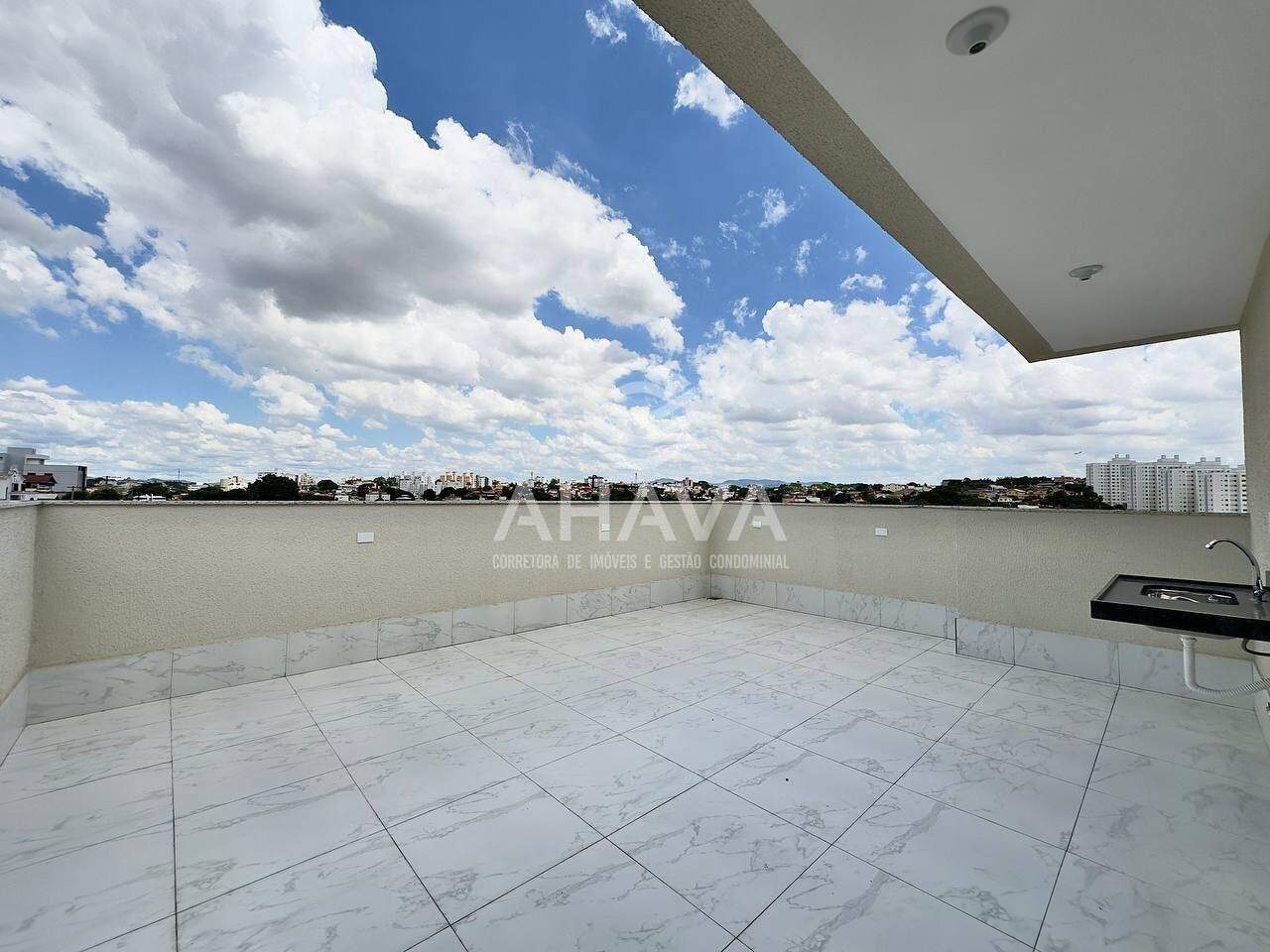 Cobertura à venda no Santa Mônica: 