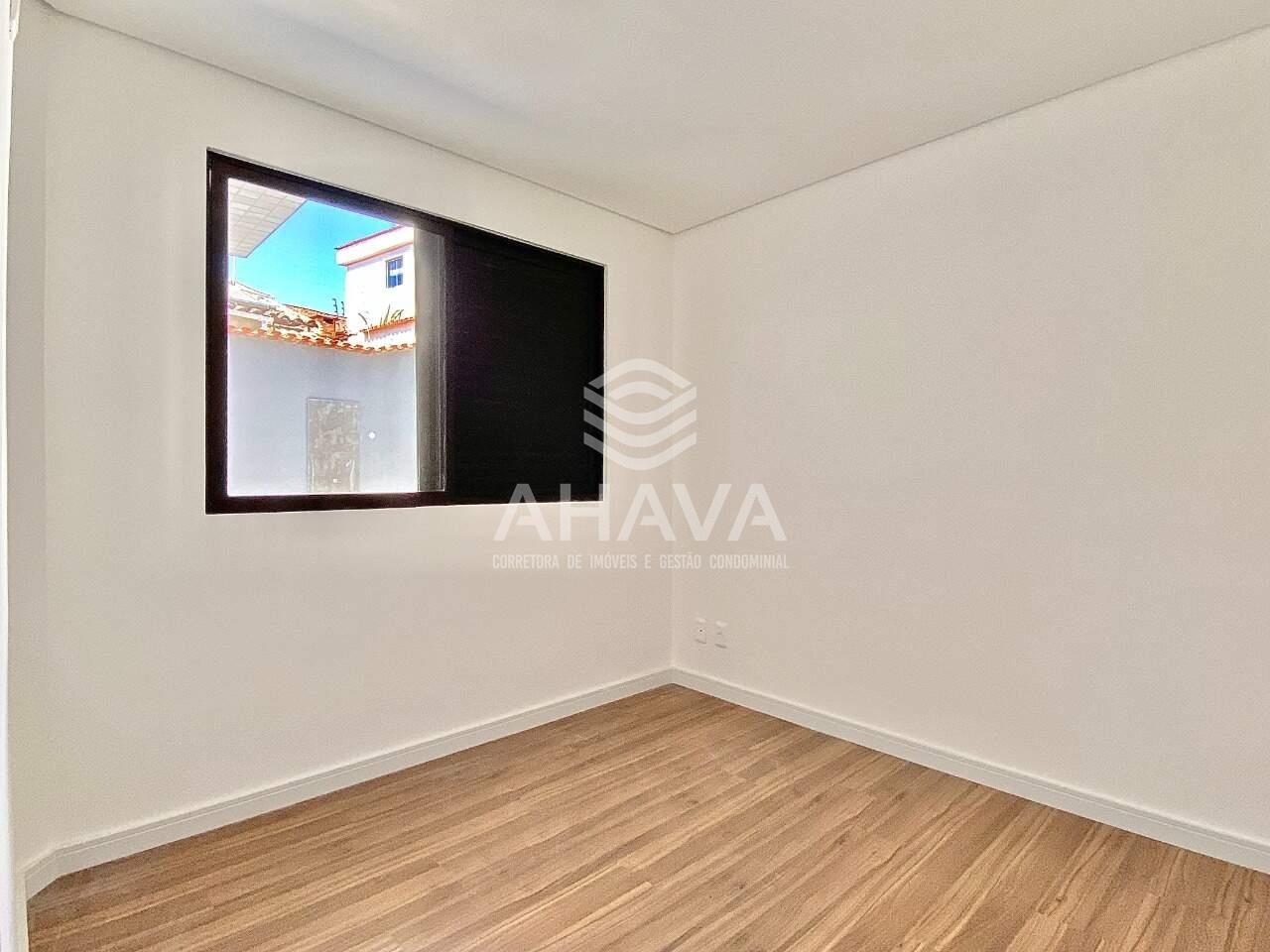 Apartamento com área privativa à venda no Itapoã: 