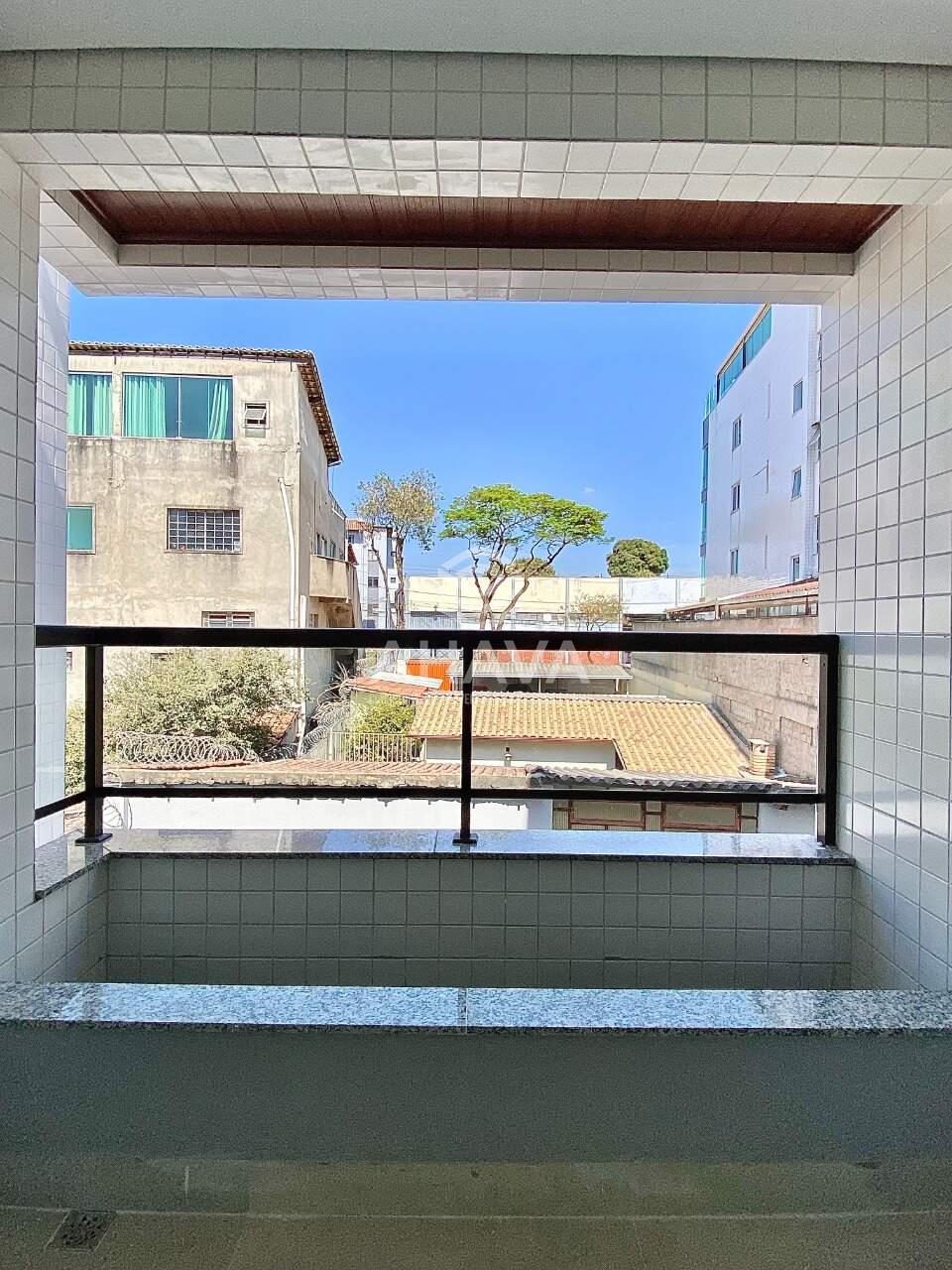 Apartamento à venda no Itapoã: 