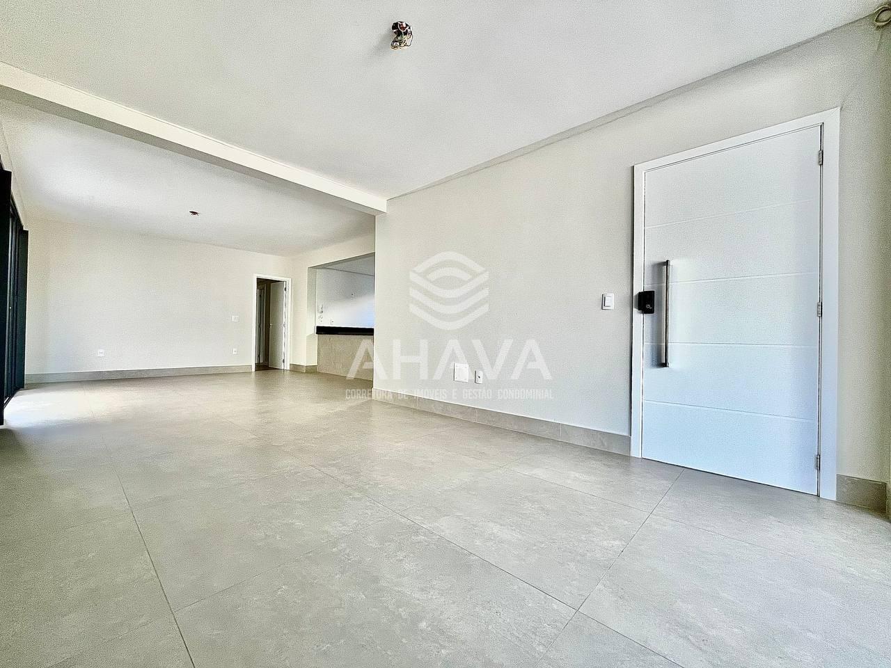 Apartamento com área privativa à venda no Liberdade: 