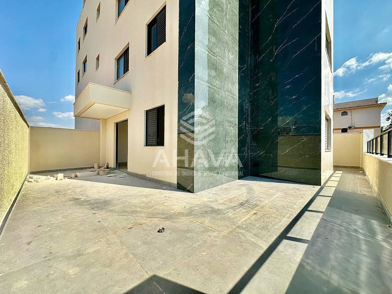 Apartamento com área privativa à venda no Santa Mônica: 