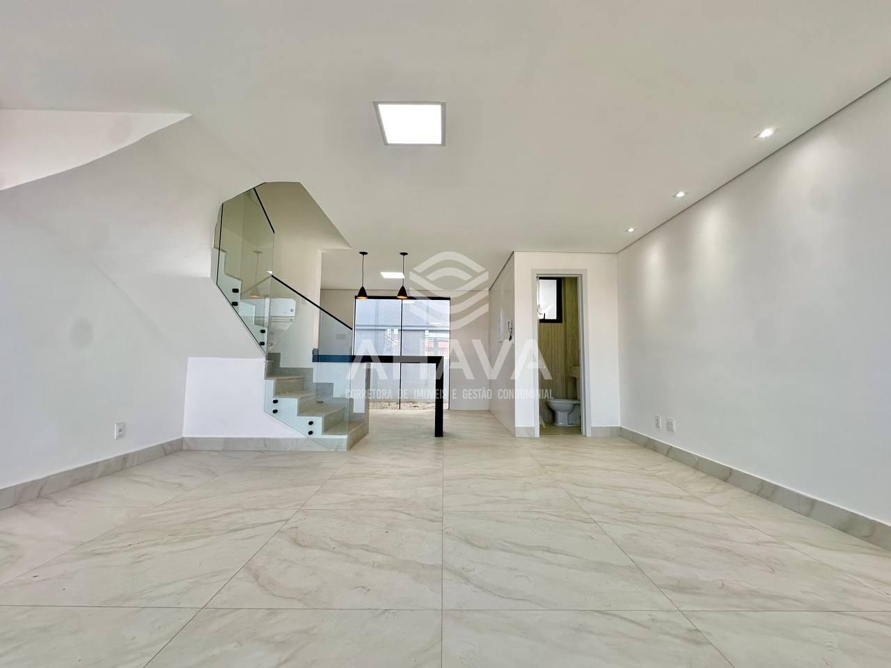 Casa geminada à venda no Planalto: 