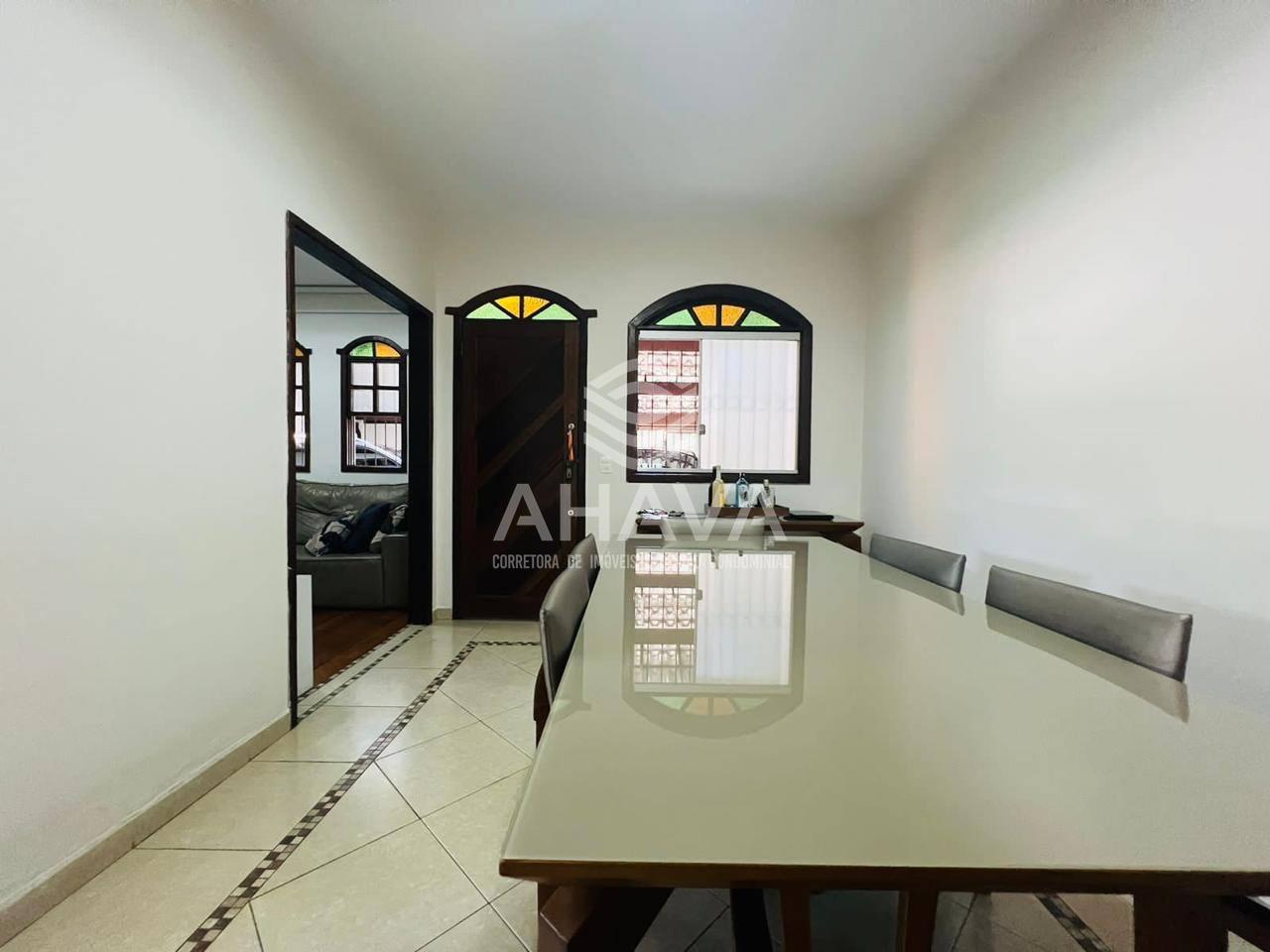 Casa geminada à venda no Santa Amélia: 