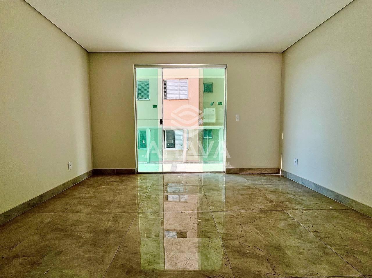 Apartamento com área privativa à venda no Heliópolis: 