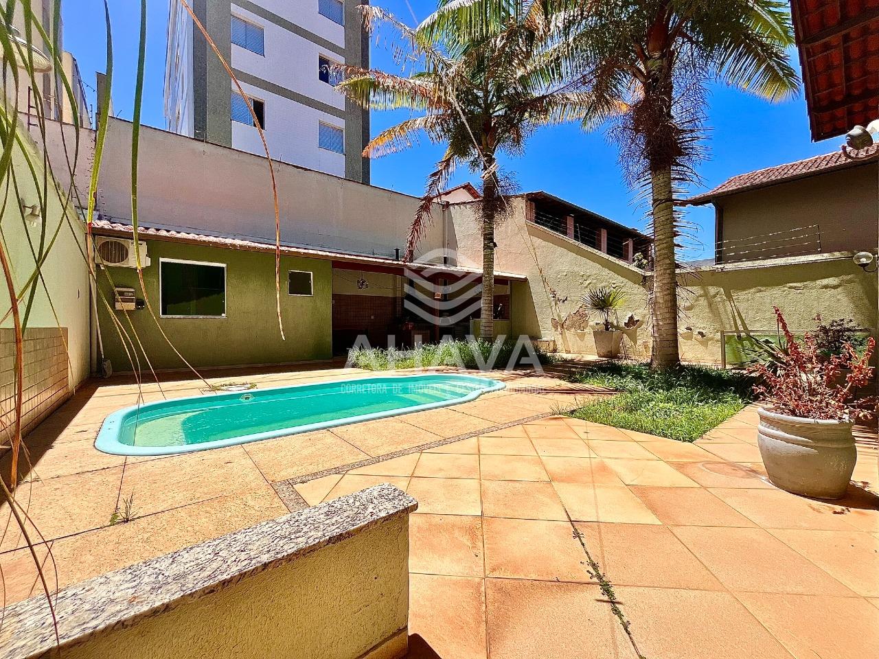 Casa à venda no Santa Amélia: 